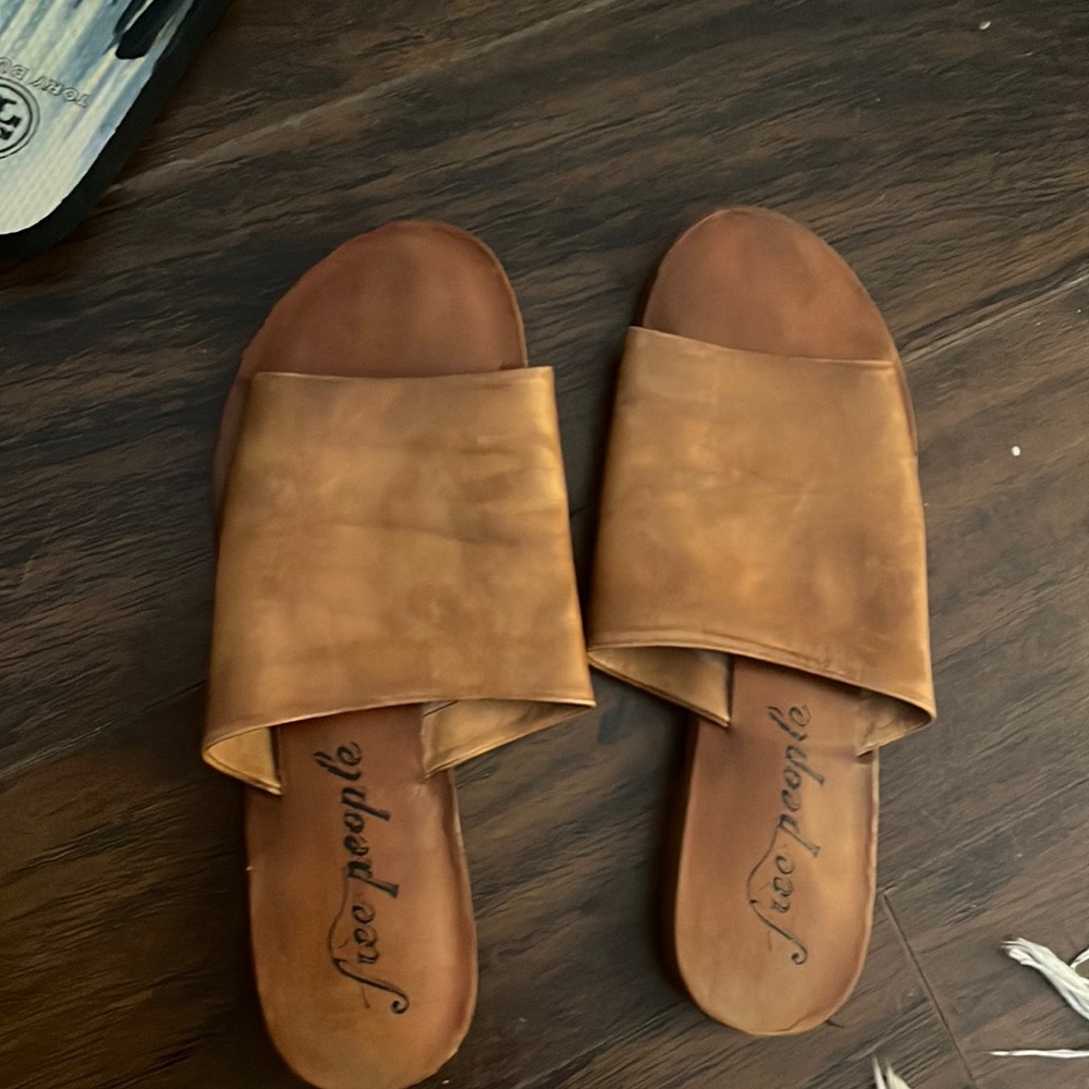 Free people slip on